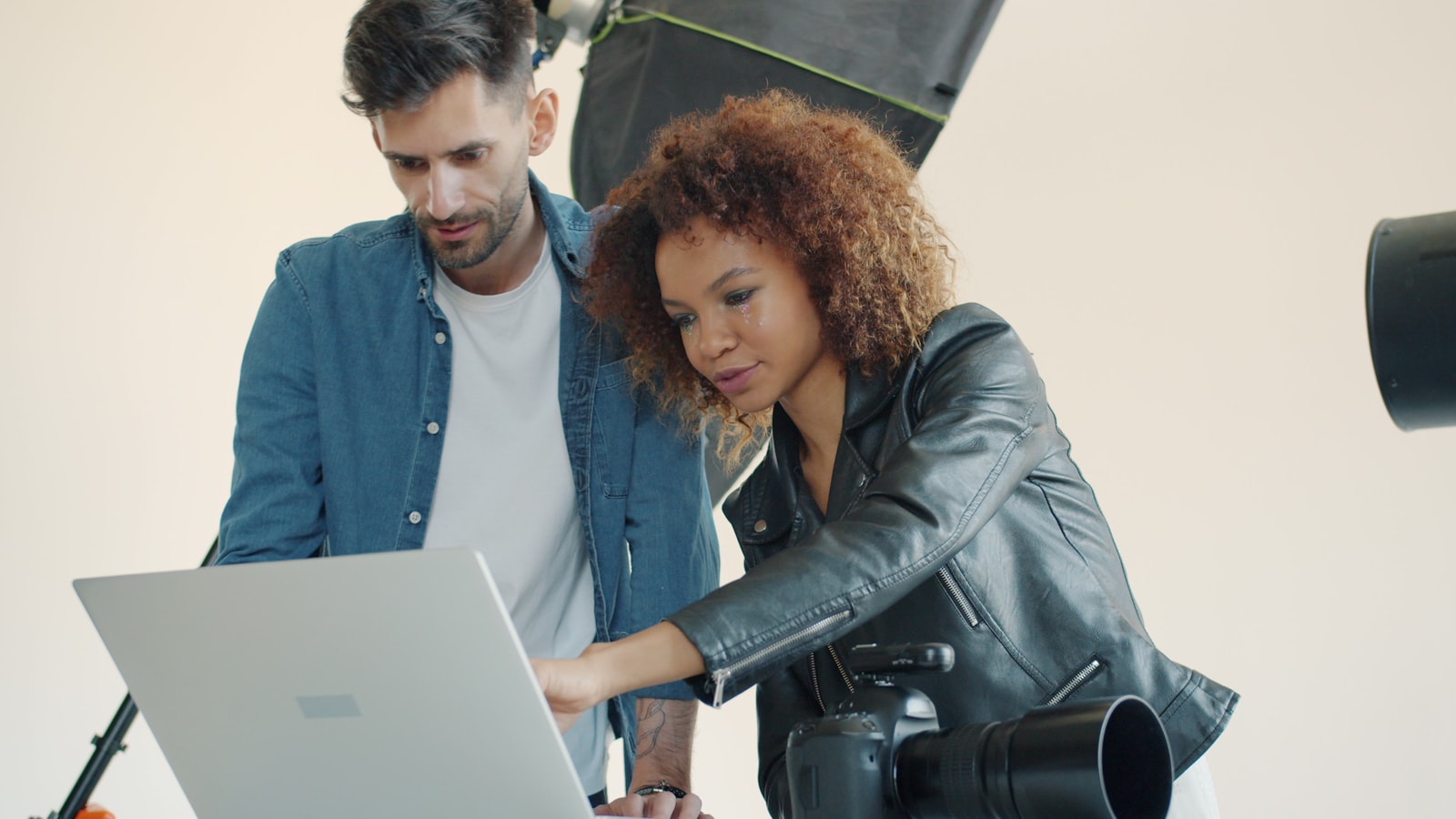 Photo Proofing That Protects Your Work: Watermarks, Low-Res Previews, and Pay-First Downloads