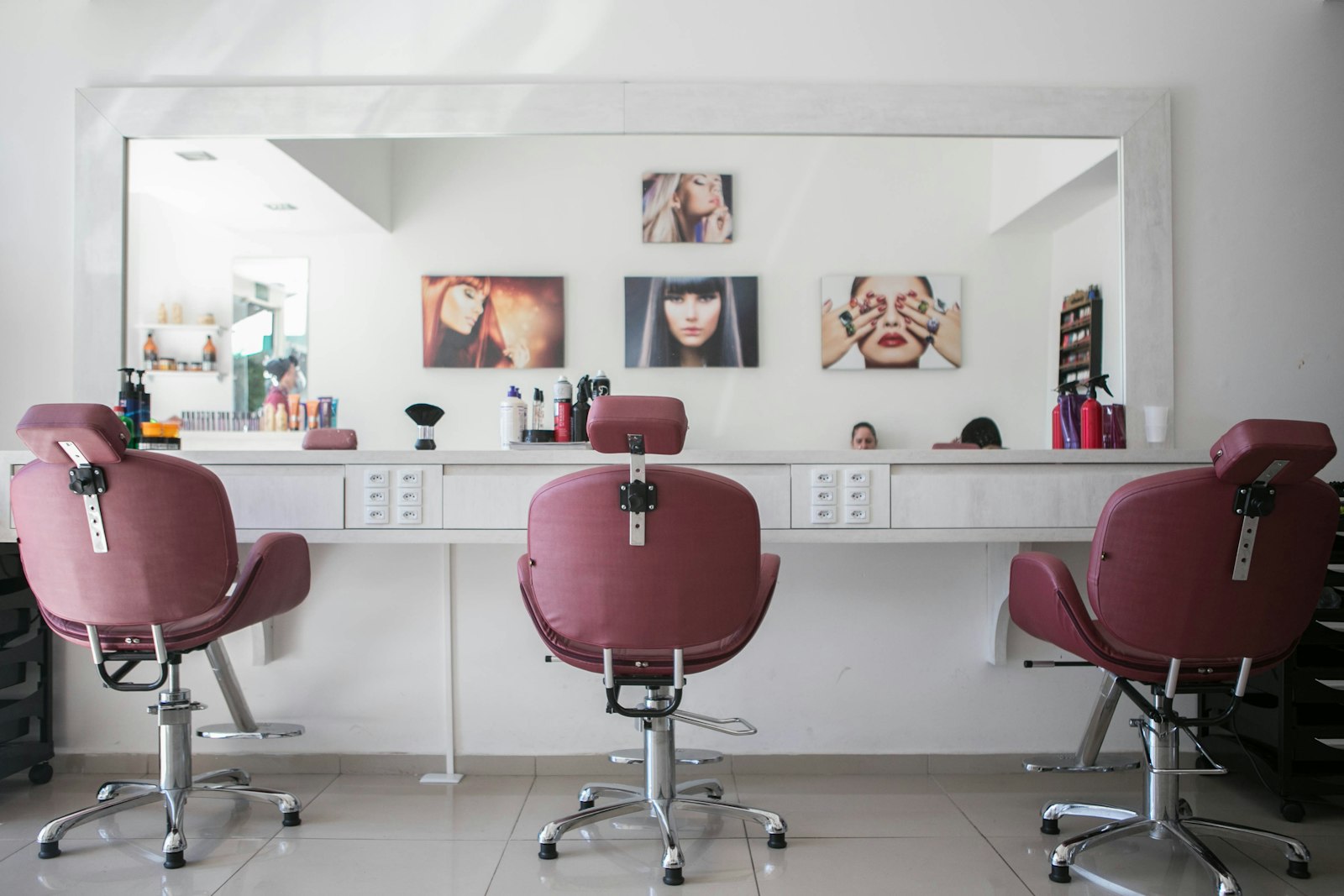 Your clients are yours: why your salon should own its client relationships